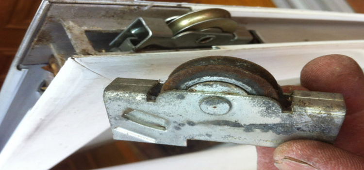screen door roller repair in Palm Springs